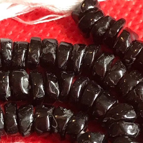 Black Spinel 5X3mm - Picture 6 of 10